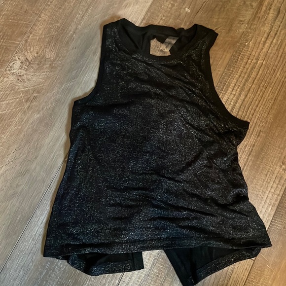 Betsy Johnson Keyhole Swing Tank - Picture 2 of 3